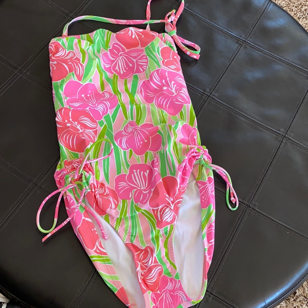 Lily Pulitzer bathing suit size xs